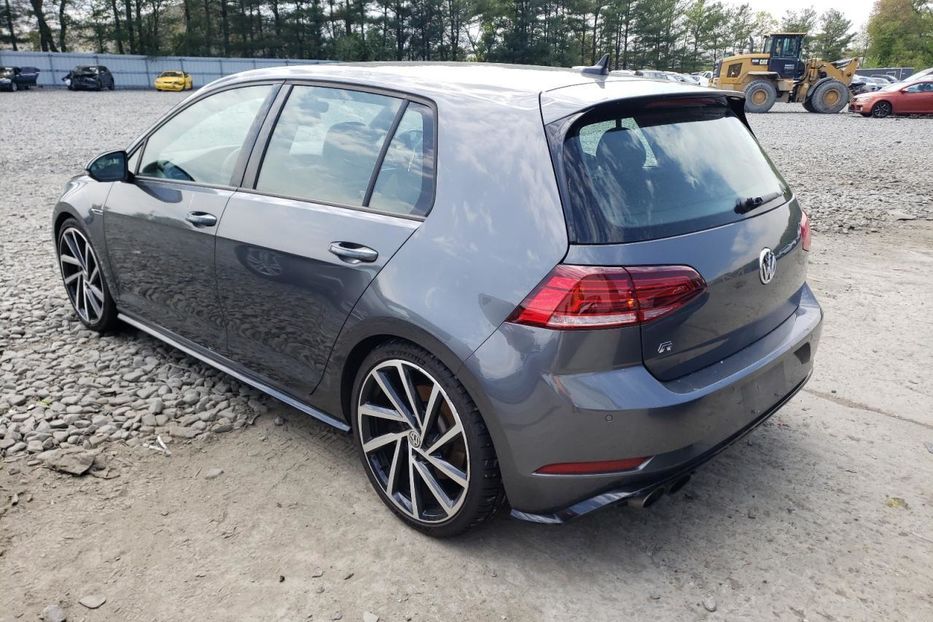 Продам Volkswagen Golf R 2018 года в Киеве