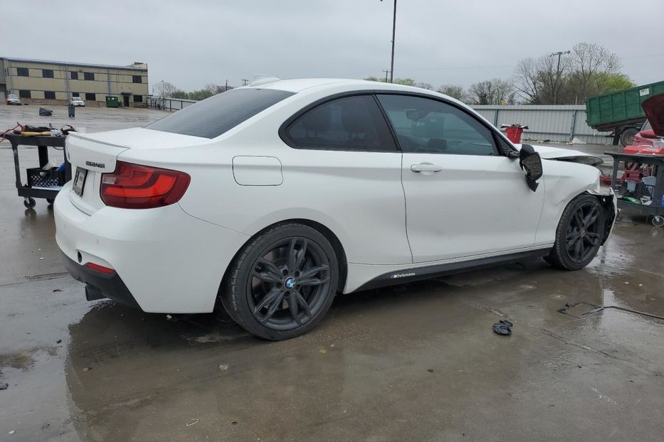 Продам BMW 2 Series 2018 года в Луцке