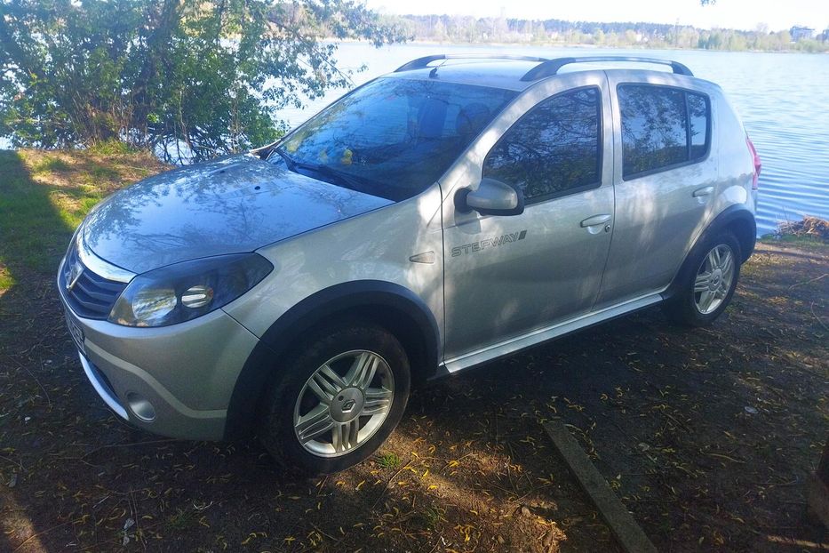 Продам Dacia Sandero 2010 года в Киеве