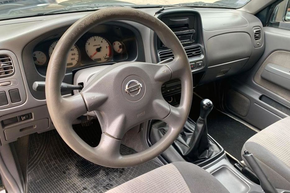 Продам Nissan Navara 2002 года в Киеве