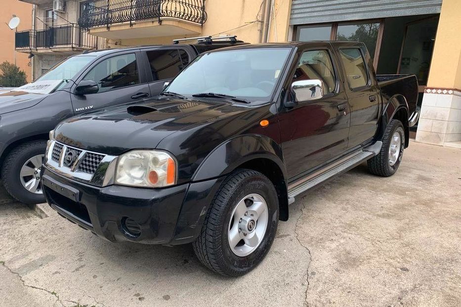 Продам Nissan Navara 2002 года в Киеве