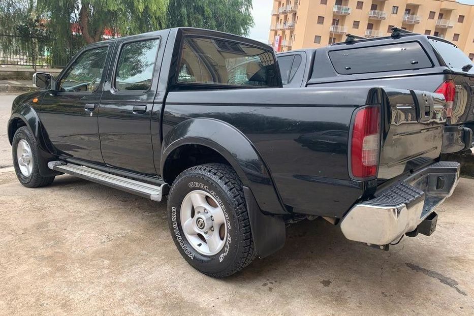 Продам Nissan Navara 2002 года в Киеве