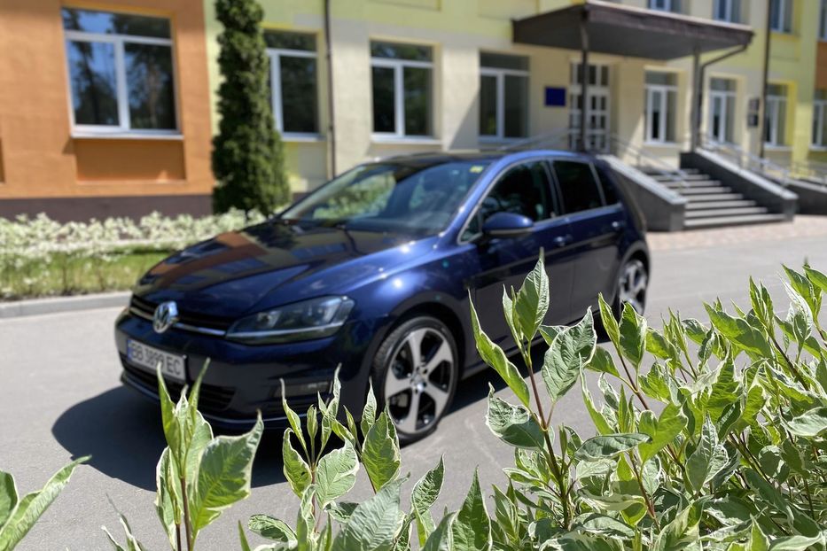 Продам Volkswagen Golf VII Bluemotion/Highline.  2016 года в Киеве