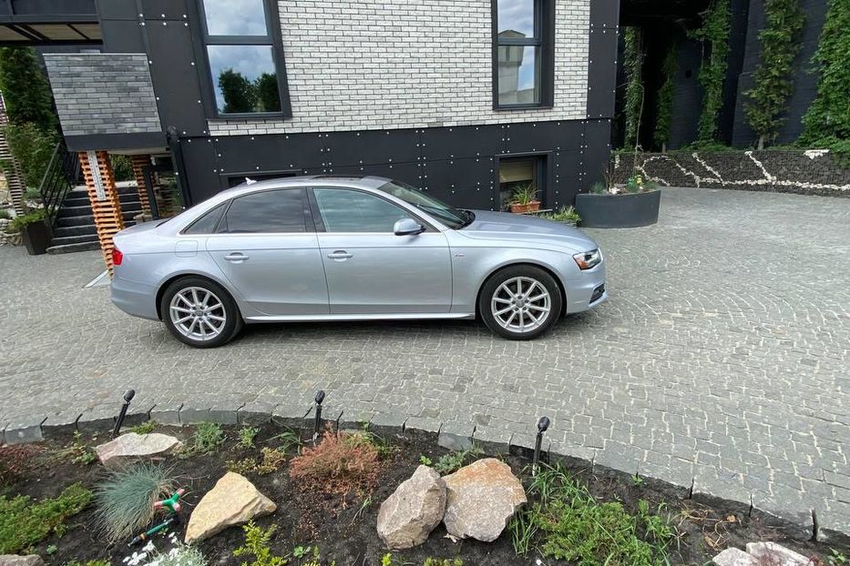 Продам Audi A4 2014 года в Харькове