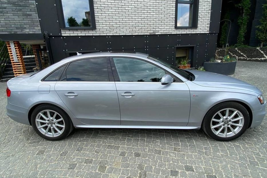 Продам Audi A4 2014 года в Харькове