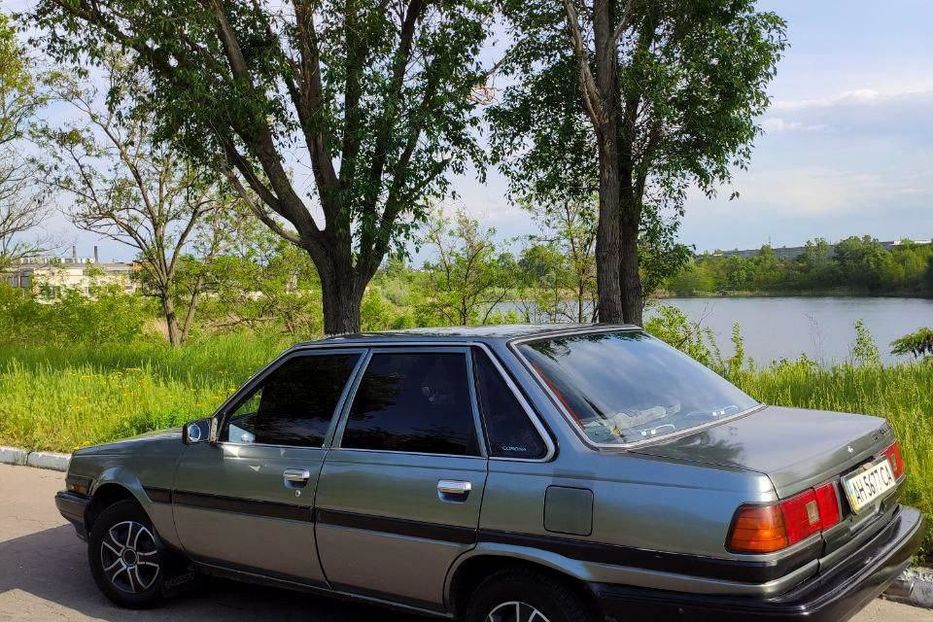 Продам Toyota Carina 1985 года в Днепре