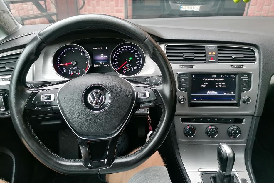 Продам Volkswagen Golf VII 1.6 DSG Comfort line plus 2016 года в Киеве