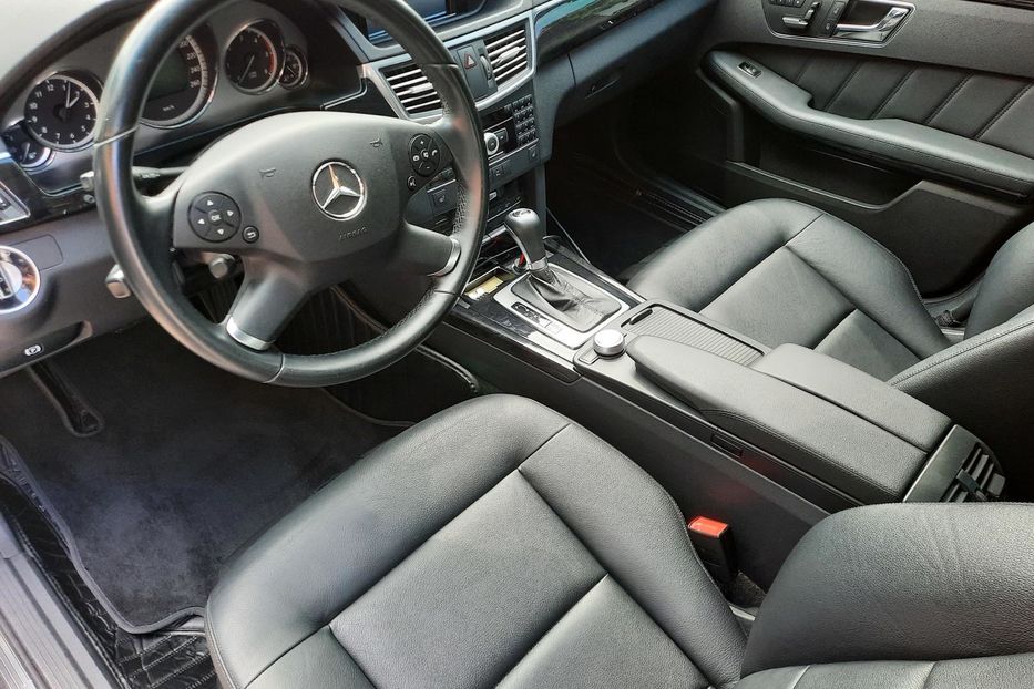 Продам Mercedes-Benz E-Class avangarde+ 2012 года в Одессе