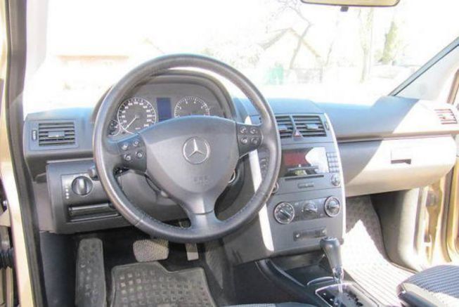 Продам Mercedes-Benz A 170 W169 (1,7 АТ бензин) 2007 года в Днепре