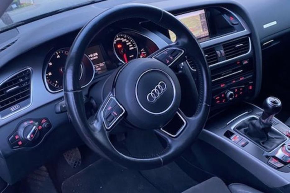 Продам Audi A5 2014 года в г. Южноукраинск, Николаевская область