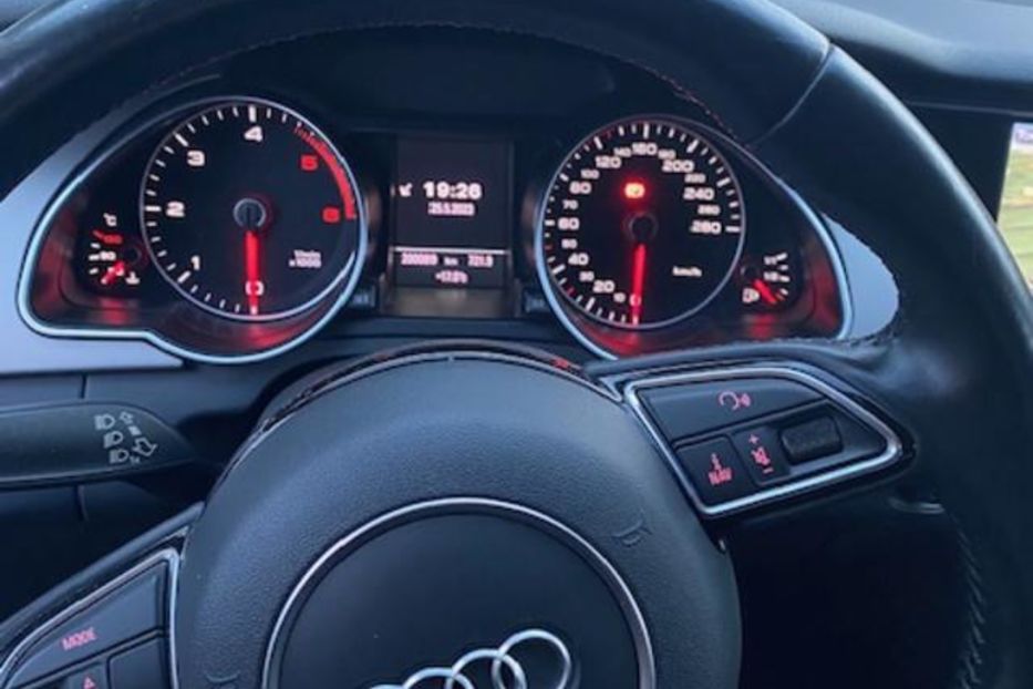 Продам Audi A5 2014 года в г. Южноукраинск, Николаевская область