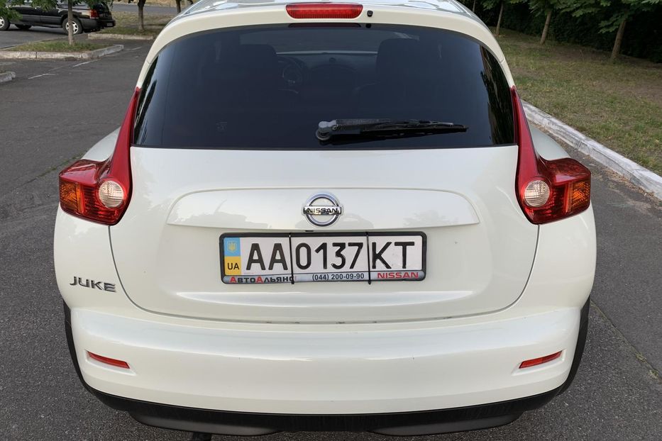 Продам Nissan Juke 4WD 1.6 AT TURBO (190 к.с)  2011 года в Киеве