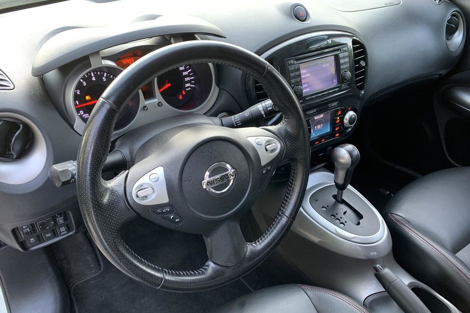 Продам Nissan Juke 4WD 1.6 AT TURBO (190 к.с)  2011 года в Киеве