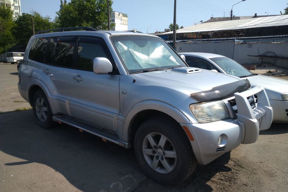 Продам Mitsubishi Montero 2005 года в Киеве