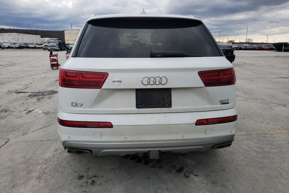 Продам Audi Q7 2017 года в Луцке