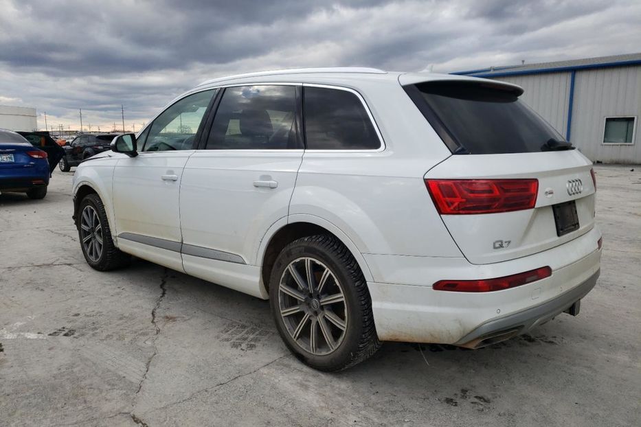 Продам Audi Q7 2017 года в Луцке