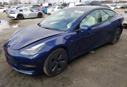 Продам Tesla Model 3 Maximum Range 80.5 kWh 441 лс 2022 года в Черновцах