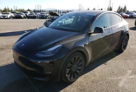 Продам Tesla Model Y Maximum Range 80.5 kWh 514 лс 2022 года в Черновцах