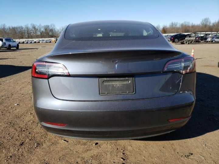Продам Tesla Model 3 60 kWh (325 лс) 2020 года в Черновцах