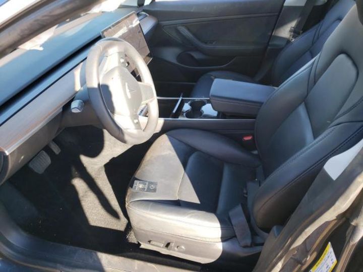 Продам Tesla Model 3 60 kWh (325 лс) 2020 года в Черновцах