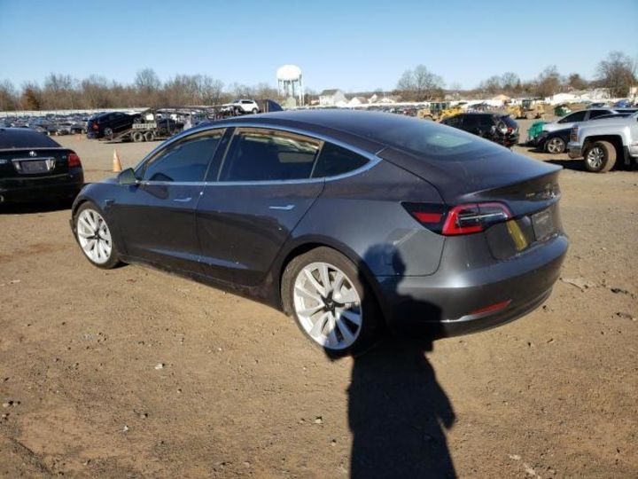 Продам Tesla Model 3 60 kWh (325 лс) 2020 года в Черновцах
