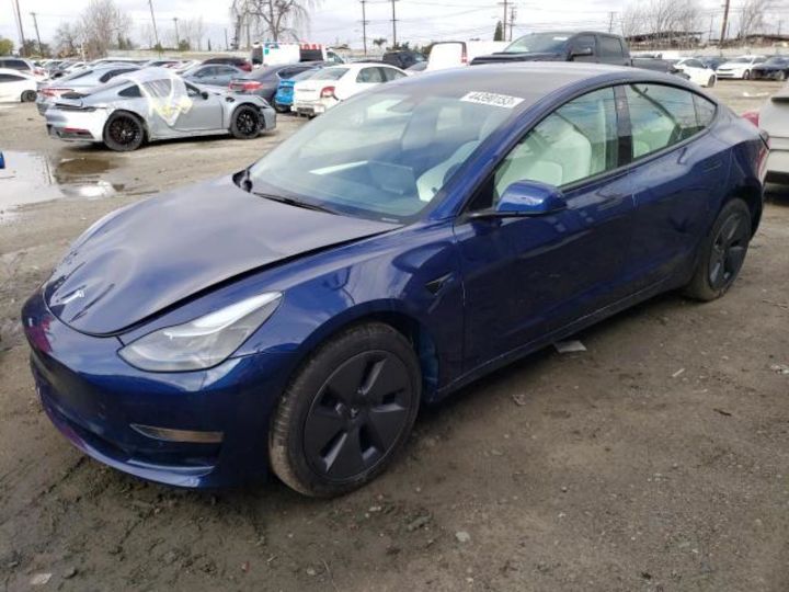 Продам Tesla Model 3 Maximum Range 80.5 kWh 441 лс 2022 года в Черновцах