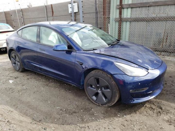 Продам Tesla Model 3 Maximum Range 80.5 kWh 441 лс 2022 года в Черновцах