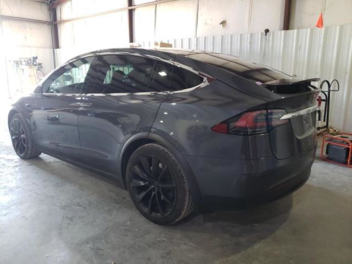 Продам Tesla Model X  Long Range 100 kWh (422 лс)  2019 года в Черновцах