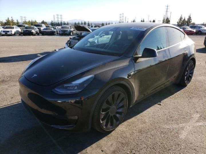 Продам Tesla Model Y Maximum Range 80.5 kWh 514 лс 2022 года в Черновцах