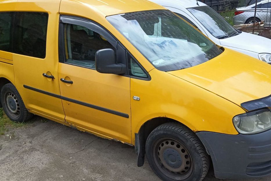 Продам Volkswagen Caddy пасс. 2005 года в Киеве