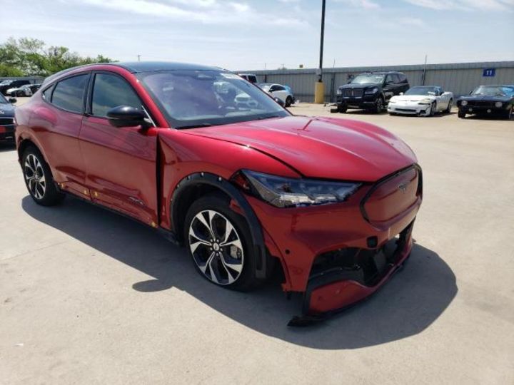 Продам Ford Mustang  MACH-E PREMIUM 2020 года в Киеве