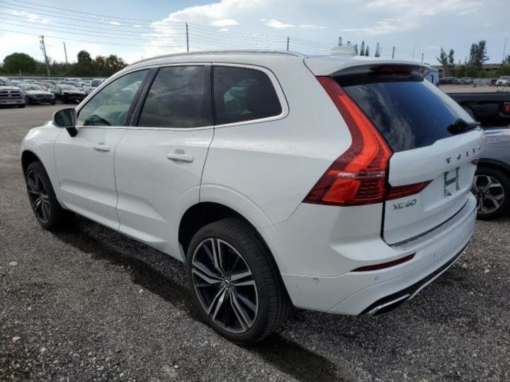 Продам Volvo XC60 T5 R-DESIGN 2018 года в г. Коломыя, Ивано-Франковская область