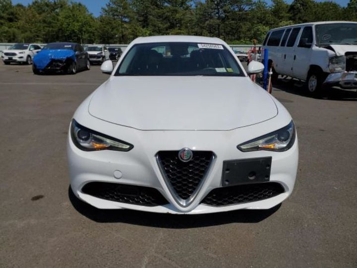 Продам Alfa Romeo Giulia TI 2017 года в г. Волочиск, Хмельницкая область