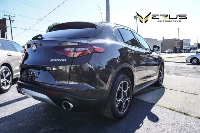 Продам Alfa Romeo Stelvio 2018 года в Киеве