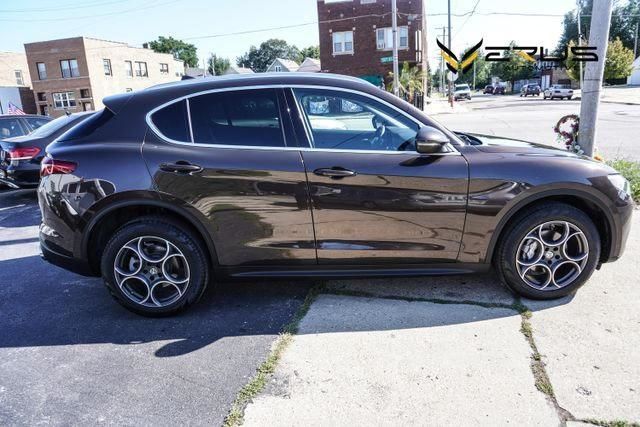 Продам Alfa Romeo Stelvio 2018 года в Киеве