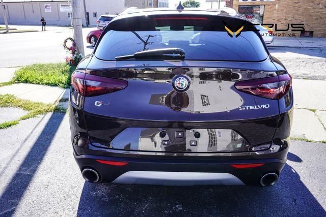 Продам Alfa Romeo Stelvio 2018 года в Киеве