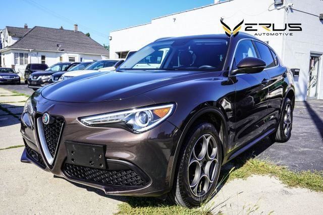 Продам Alfa Romeo Stelvio 2018 года в Киеве