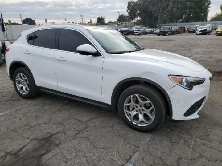 Продам Alfa Romeo Stelvio 2020 года в Виннице