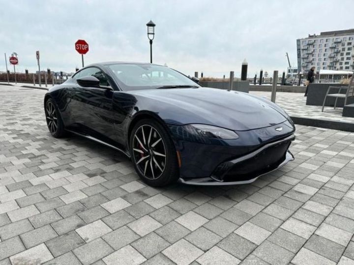 Продам Aston Martin Vantage 2019 года в Киеве