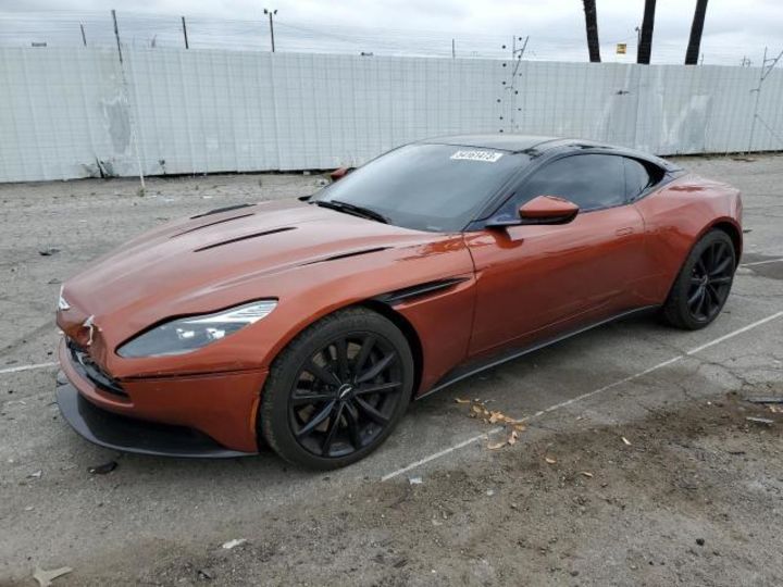 Продам Aston Martin Volante DB11 2018 года в Киеве