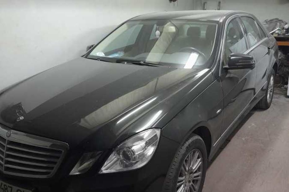 Продам Mercedes-Benz 200 E200 2012 года в Киеве