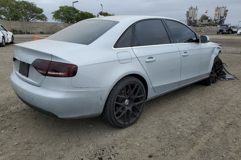 Продам Audi A4 2012 года в Киеве