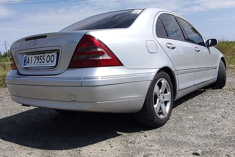 Продам Mercedes-Benz 220 2000 года в Киеве