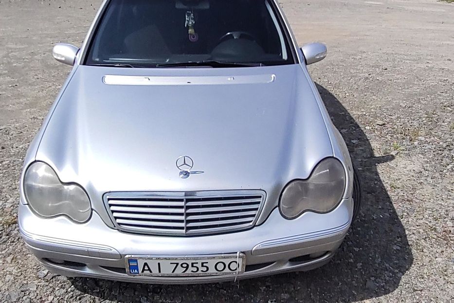 Продам Mercedes-Benz 220 2000 года в Киеве