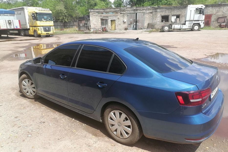 Продам Volkswagen Jetta 1.4 TSI 2015 года в г. Кривой Рог, Днепропетровская область