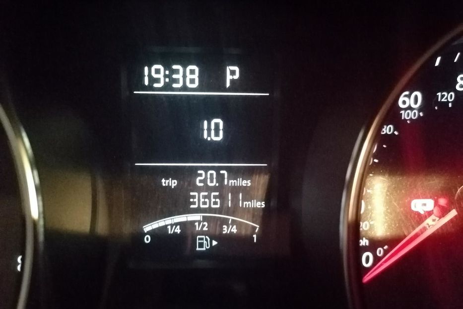 Продам Volkswagen Jetta 1.4 TSI 2015 года в г. Кривой Рог, Днепропетровская область