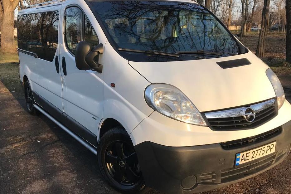 Продам Opel Vivaro пасс. 2008 года в г. Кривой Рог, Днепропетровская область