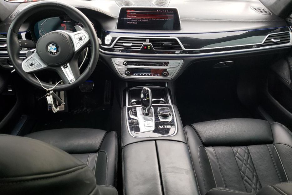 Продам BMW 760 M 2020 года в Киеве