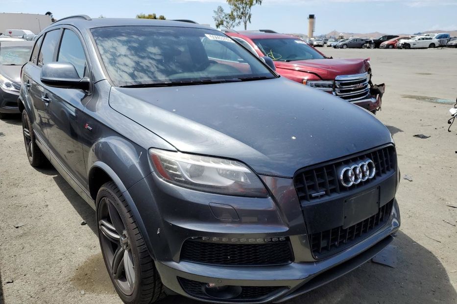 Продам Audi Q7 2014 года в Луцке