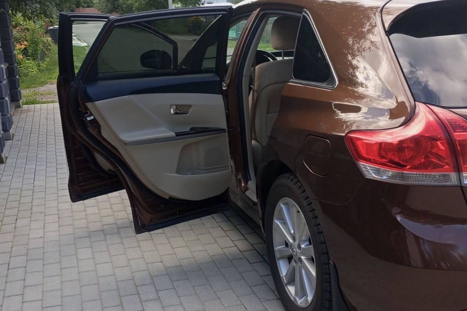 Продам Toyota Venza 2010 года в Луцке